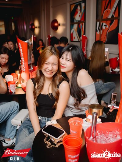 ภาพบรรยากาศงาน Budweiser Club presents The Parkinson ที่ Tonic Ekkamai — photo 33