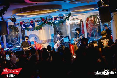 ภาพบรรยากาศงาน Budweiser Club presents The Parkinson ที่ Tonic Ekkamai — photo 109