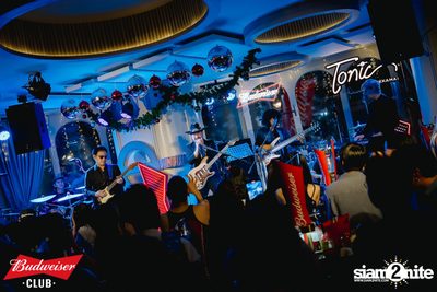 ภาพบรรยากาศงาน Budweiser Club presents The Parkinson ที่ Tonic Ekkamai — photo 110