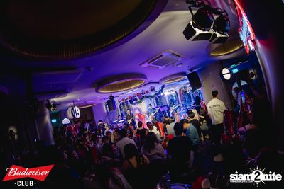 ภาพบรรยากาศงาน Budweiser Club presents The Parkinson ที่ Tonic Ekkamai — photo 146