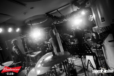 ภาพบรรยากาศงาน Budweiser Club presents The Parkinson ที่ Tonic Ekkamai — photo 153