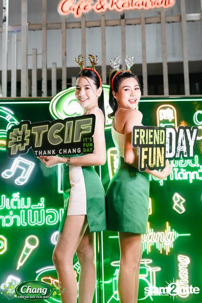 ภาพบรรยากาศงาน Chang Friend Day Fun Day presents Tilly Birds Live Concert ที่ Freedomss — photo 2