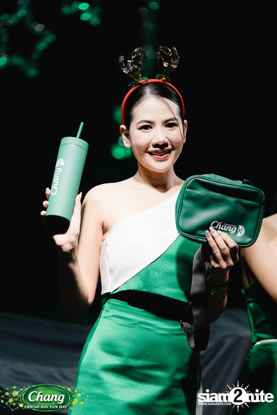 ภาพบรรยากาศงาน Chang Friend Day Fun Day presents Tilly Birds Live Concert ที่ Freedomss — photo 43