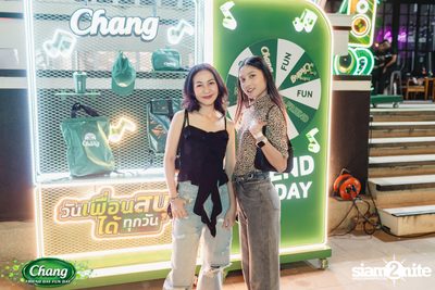 ภาพบรรยากาศงาน Chang Friend Day Fun Day presents Tilly Birds Live Concert ที่ Freedomss — photo 68