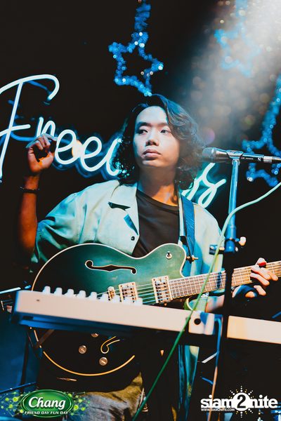 ภาพบรรยากาศงาน Chang Friend Day Fun Day presents Tilly Birds Live Concert ที่ Freedomss — photo 122