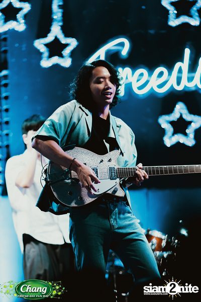 ภาพบรรยากาศงาน Chang Friend Day Fun Day presents Tilly Birds Live Concert ที่ Freedomss — photo 151