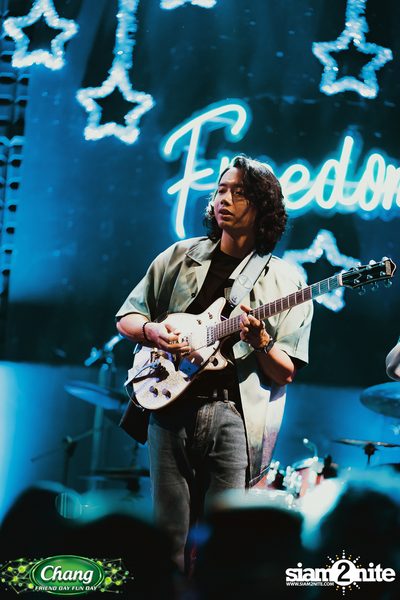 ภาพบรรยากาศงาน Chang Friend Day Fun Day presents Tilly Birds Live Concert ที่ Freedomss — photo 152