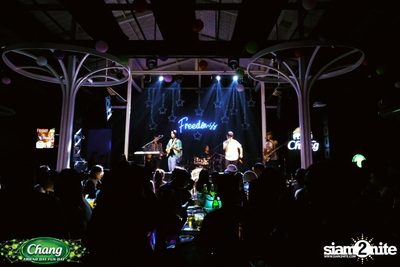 ภาพบรรยากาศงาน Chang Friend Day Fun Day presents Tilly Birds Live Concert ที่ Freedomss — photo 196