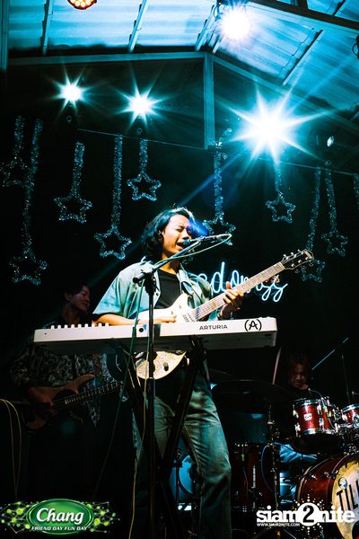 ภาพบรรยากาศงาน Chang Friend Day Fun Day presents Tilly Birds Live Concert ที่ Freedomss — photo 198