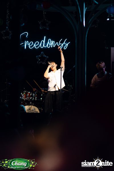 ภาพบรรยากาศงาน Chang Friend Day Fun Day presents Tilly Birds Live Concert ที่ Freedomss — photo 217