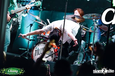 ภาพบรรยากาศงาน Chang Friend Day Fun Day presents Tilly Birds Live Concert ที่ Freedomss — photo 219