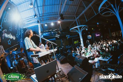 ภาพบรรยากาศงาน Chang Friend Day Fun Day presents Tilly Birds Live Concert ที่ Freedomss — photo 222
