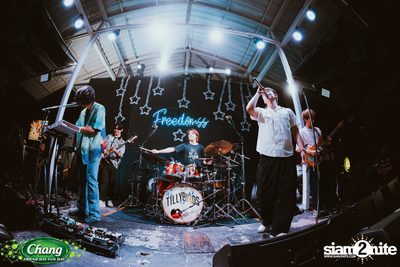 ภาพบรรยากาศงาน Chang Friend Day Fun Day presents Tilly Birds Live Concert ที่ Freedomss — photo 242
