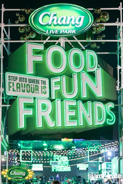 ภาพบรรยากาศงาน Chang Food Fun Friends presents Oat Pramote Concert ที่ The Street — photo 5