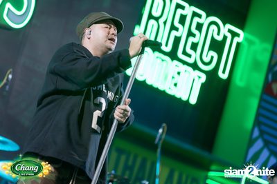 ภาพบรรยากาศงาน Chang Food Fun Friends presents Oat Pramote Concert ที่ The Street — photo 24