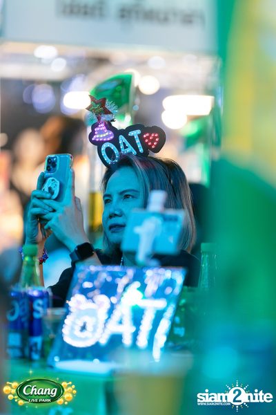 ภาพบรรยากาศงาน Chang Food Fun Friends presents Oat Pramote Concert ที่ The Street — photo 25