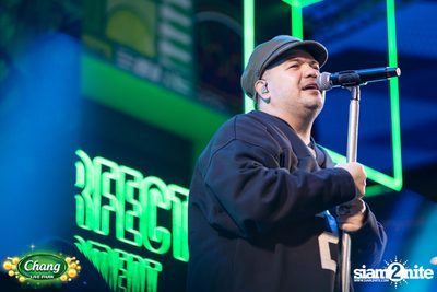ภาพบรรยากาศงาน Chang Food Fun Friends presents Oat Pramote Concert ที่ The Street — photo 28