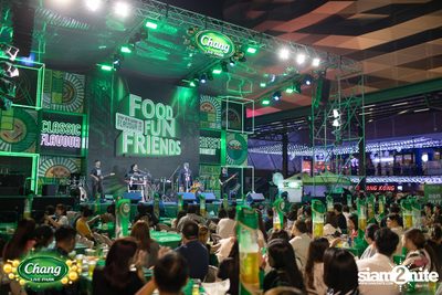 ภาพบรรยากาศงาน Chang Food Fun Friends presents Oat Pramote Concert ที่ The Street — photo 32