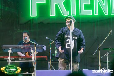 ภาพบรรยากาศงาน Chang Food Fun Friends presents Oat Pramote Concert ที่ The Street — photo 56