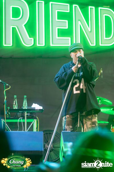 ภาพบรรยากาศงาน Chang Food Fun Friends presents Oat Pramote Concert ที่ The Street — photo 60