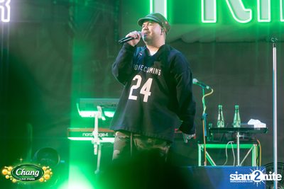 ภาพบรรยากาศงาน Chang Food Fun Friends presents Oat Pramote Concert ที่ The Street — photo 63