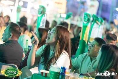 ภาพบรรยากาศงาน Chang Food Fun Friends presents Oat Pramote Concert ที่ The Street — photo 64
