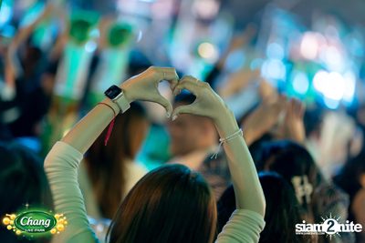 ภาพบรรยากาศงาน Chang Food Fun Friends presents Oat Pramote Concert ที่ The Street — photo 69