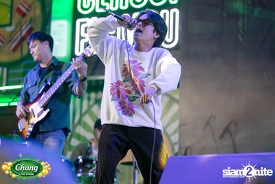 ภาพบรรยากาศงาน Chang Food Fun Friends presents Oat Pramote Concert ที่ The Street — photo 96