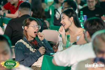 ภาพบรรยากาศงาน Chang Food Fun Friends presents Oat Pramote Concert ที่ The Street — photo 108
