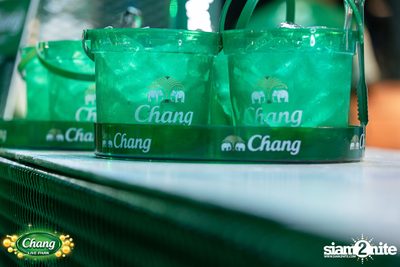 ภาพบรรยากาศงาน Chang Food Fun Friends presents Oat Pramote Concert ที่ The Street — photo 111