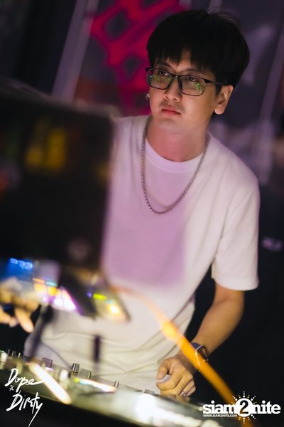 Jam ft. Boy Lomosonic and WAII at Dope & Dirty — photo 135