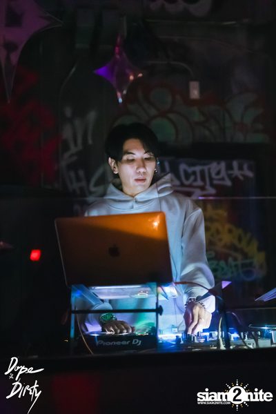 Jam ft. Chin Chinawut and Ploychompoo at Dope & Dirty — photo 5
