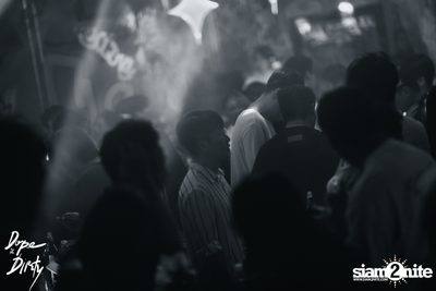 Jam ft. Chin Chinawut and Ploychompoo at Dope & Dirty — photo 17