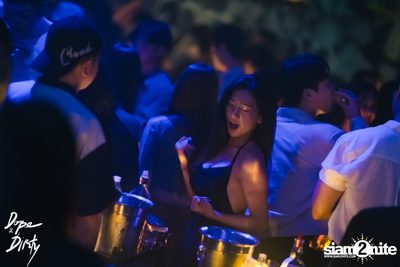 Jam ft. Chin Chinawut and Ploychompoo at Dope & Dirty — photo 20