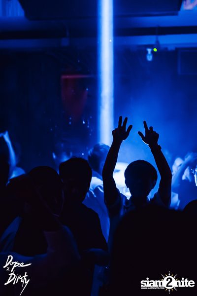Jam ft. Chin Chinawut and Ploychompoo at Dope & Dirty — photo 34