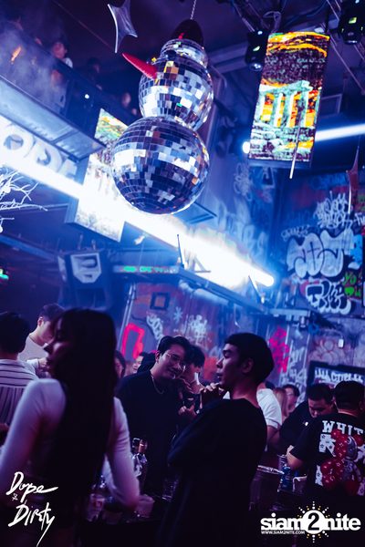 Jam ft. Chin Chinawut and Ploychompoo at Dope & Dirty — photo 36