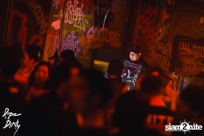 Jam ft. Chin Chinawut and Ploychompoo at Dope & Dirty — photo 40