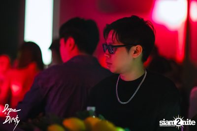 Jam ft. Chin Chinawut and Ploychompoo at Dope & Dirty — photo 42