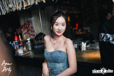 Jam ft. Chin Chinawut and Ploychompoo at Dope & Dirty — photo 46
