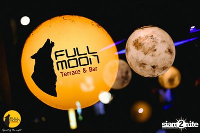 Joey Phuwasit mini-concert at Fullmoon Terrace & Bar — photo 17