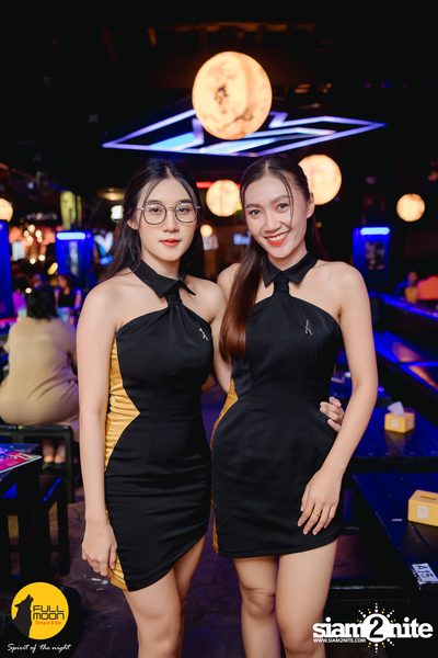 Joey Phuwasit mini-concert at Fullmoon Terrace & Bar — photo 18