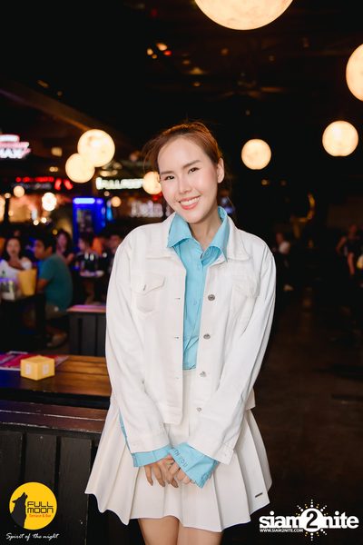 Joey Phuwasit mini-concert at Fullmoon Terrace & Bar — photo 26