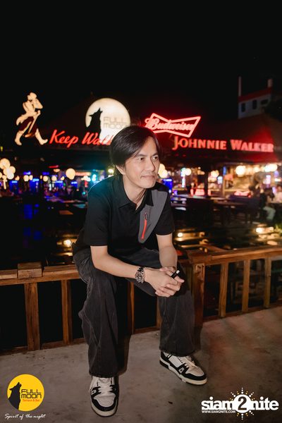 Joey Phuwasit mini-concert at Fullmoon Terrace & Bar — photo 36