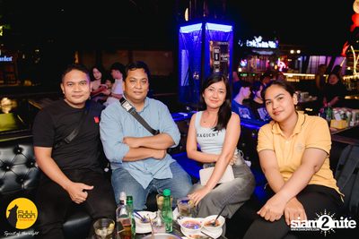 Joey Phuwasit mini-concert at Fullmoon Terrace & Bar — photo 48