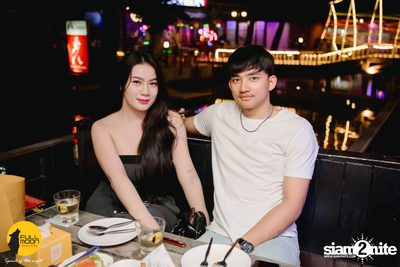 Joey Phuwasit mini-concert at Fullmoon Terrace & Bar — photo 66