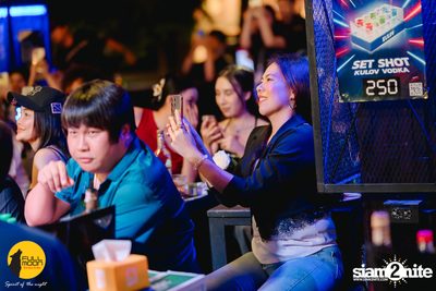 Joey Phuwasit mini-concert at Fullmoon Terrace & Bar — photo 69