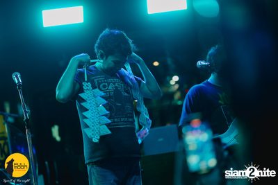 Joey Phuwasit mini-concert at Fullmoon Terrace & Bar — photo 97