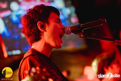 Joey Phuwasit mini-concert at Fullmoon Terrace & Bar — photo 116