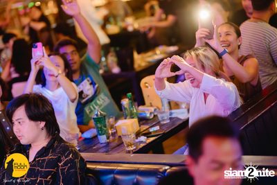 Joey Phuwasit mini-concert at Fullmoon Terrace & Bar — photo 120