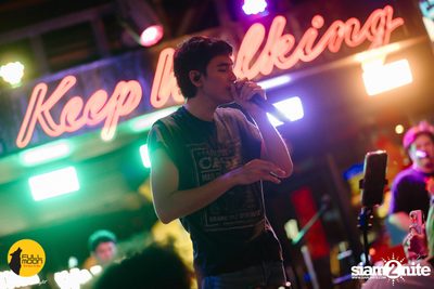 Joey Phuwasit mini-concert at Fullmoon Terrace & Bar — photo 127